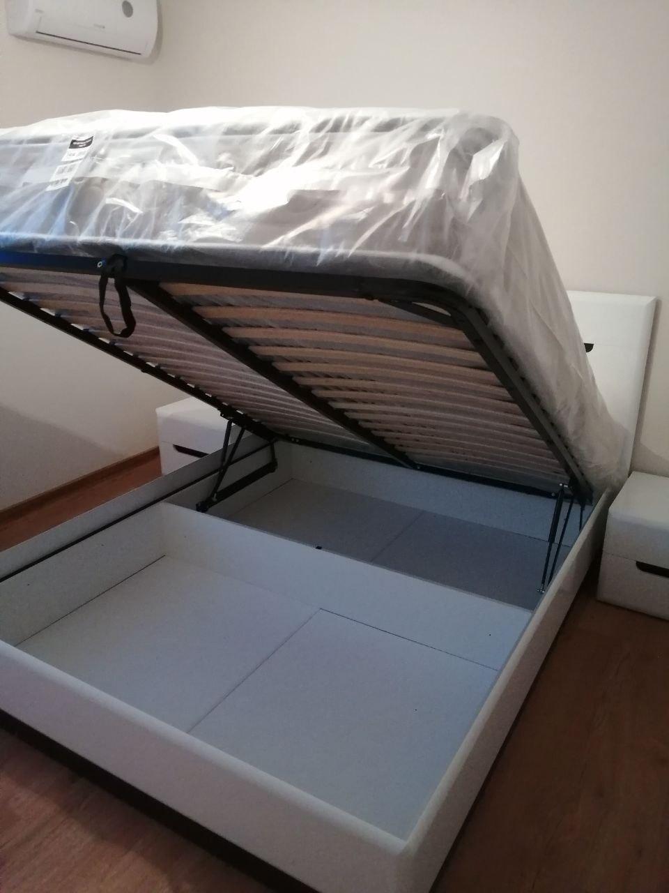 Односпальная кровать "Парма" 90 х 200 с подъемным механизмом цвет белый/сонома