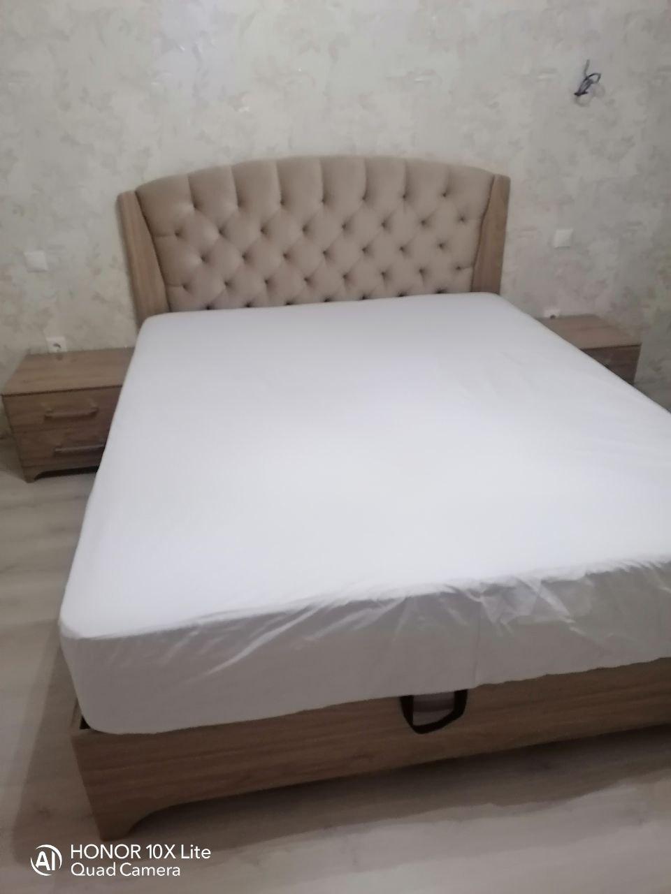 Двуспальная кровать "Милан" 180 х 200 с подъемным механизмом цвет орех серебро / best 06