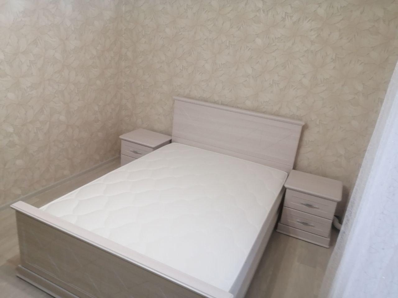 Двуспальная кровать "Прованс 2" 180 х 190 с ортопедическим осн-ем цвет бодега/сандал изножье высокое