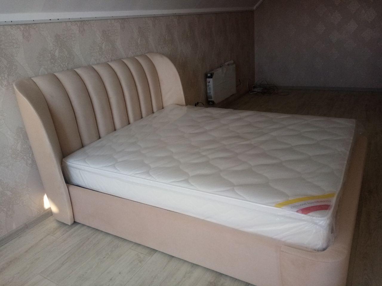 Двуспальная кровать "София" 160 х 200 с подъёмным механизмом