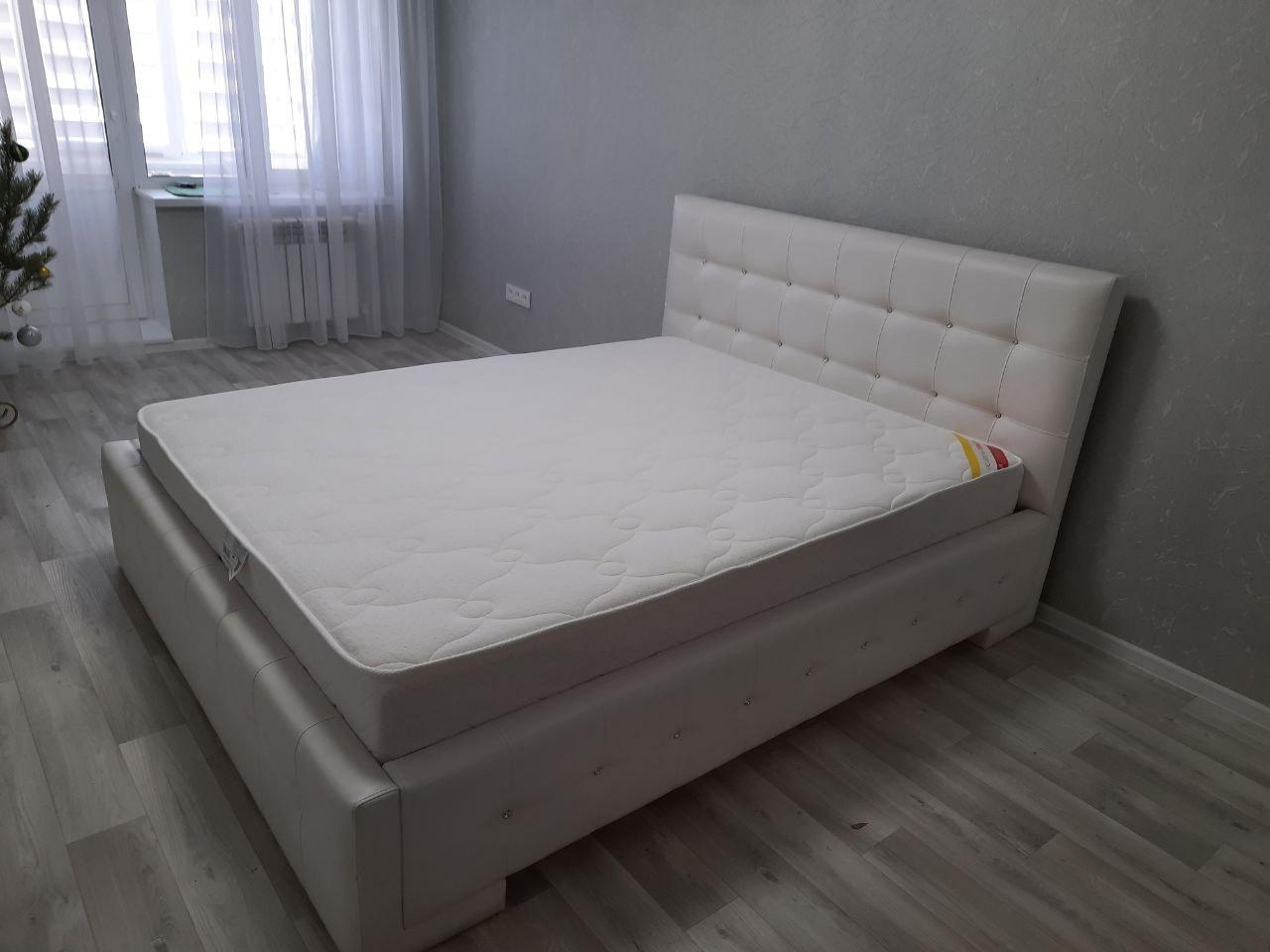 Односпальная кровать "Bella"  90 х 200 с подъемным механизмом цвет sancho 2203