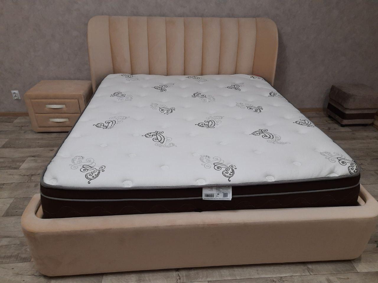 Двуспальная кровать "София" 180 х 200 с ортопедическим основанием