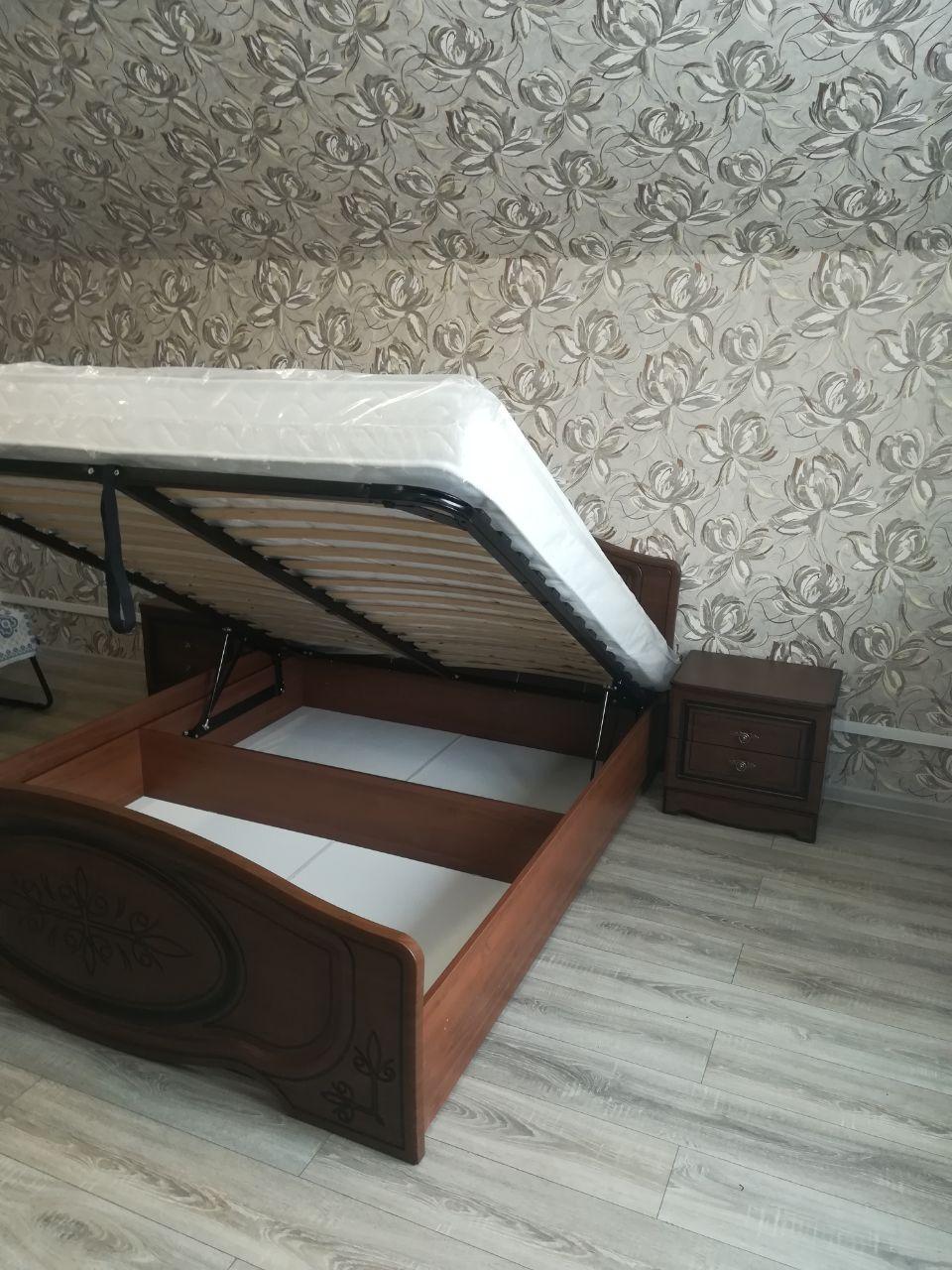 Двуспальная кровать "Натали" 180х200 с подъемным механизмом цвет клен / ясень бежевый изножье низкое