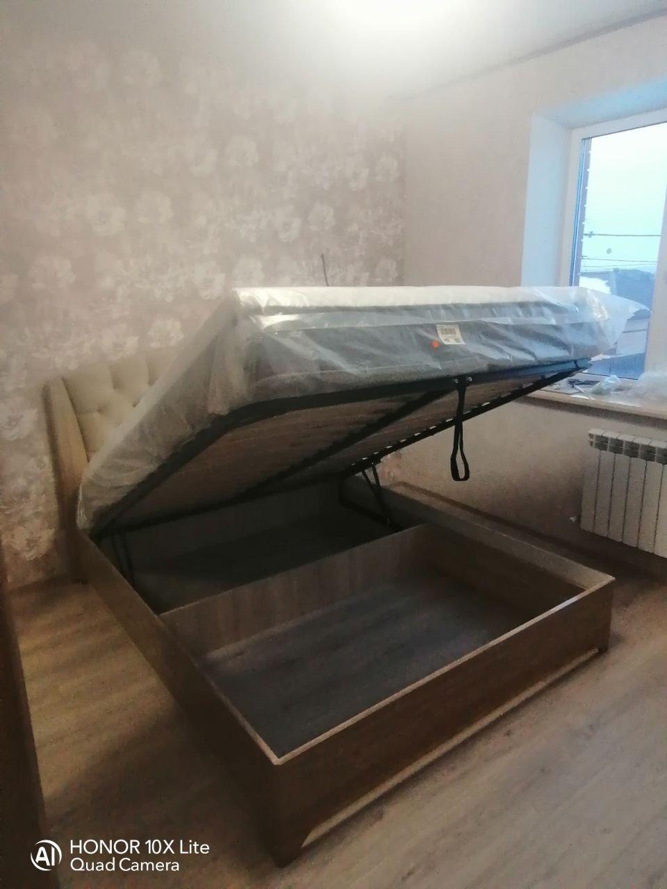Односпальная кровать "Милан" 90 х 200 с ортопедическим основанием цвет дуб скальный глянец / best 04