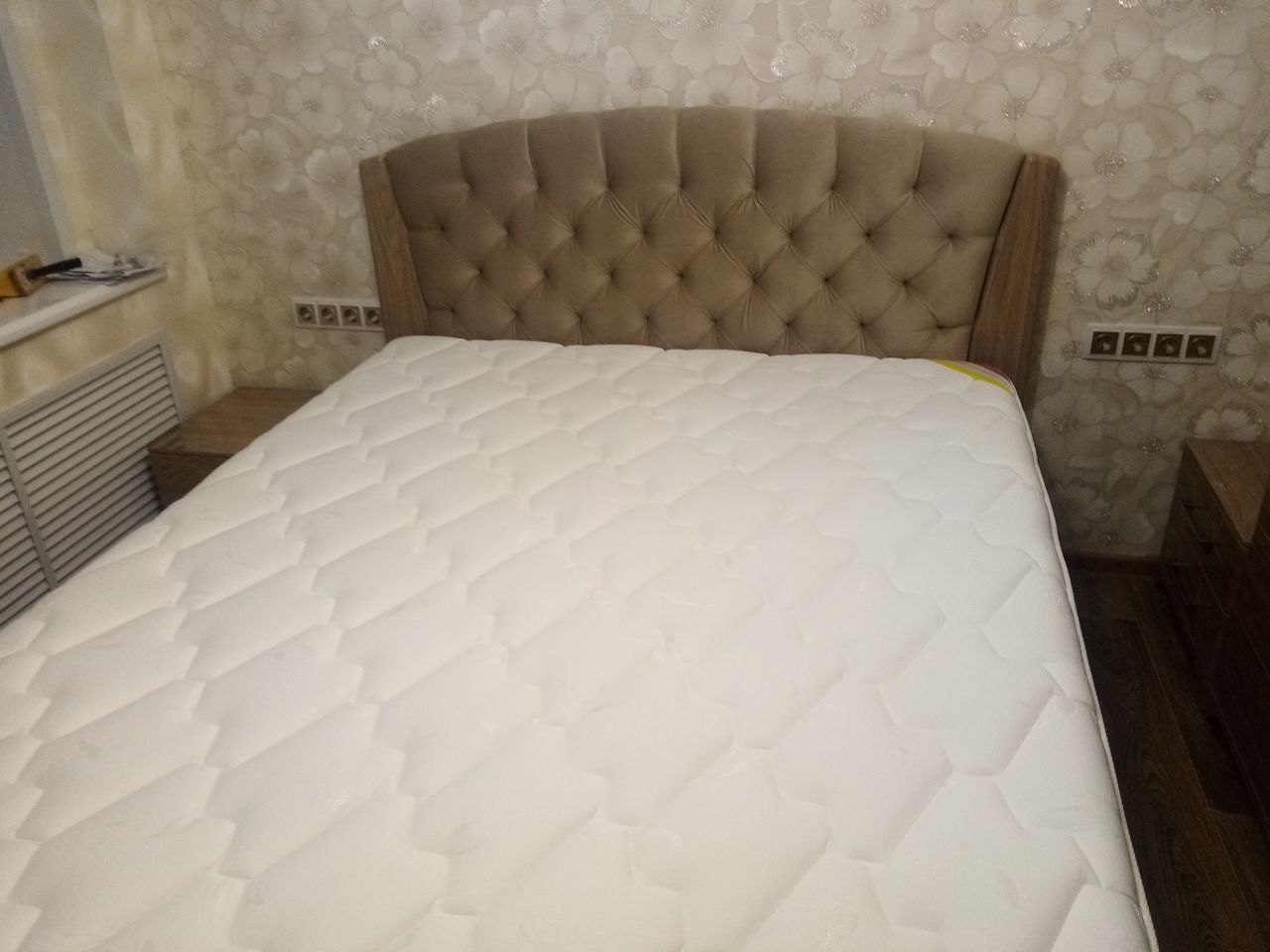 Двуспальная кровать "Милан" 140 х 190 с ортопедическим основанием цвет дуб скальный глянец / best 04