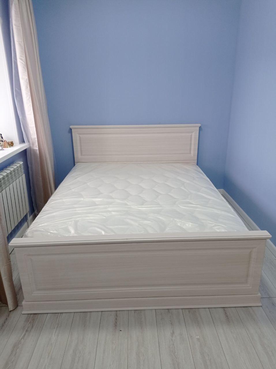 Односпальная кровать"Прованс 2"90х190 с ортопедическим основанием цвет бодега/сандал изножье высокое