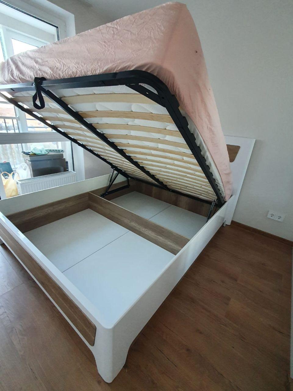 Двуспальная кровать "Бланка" 140 х 190 с подъемным механизмом