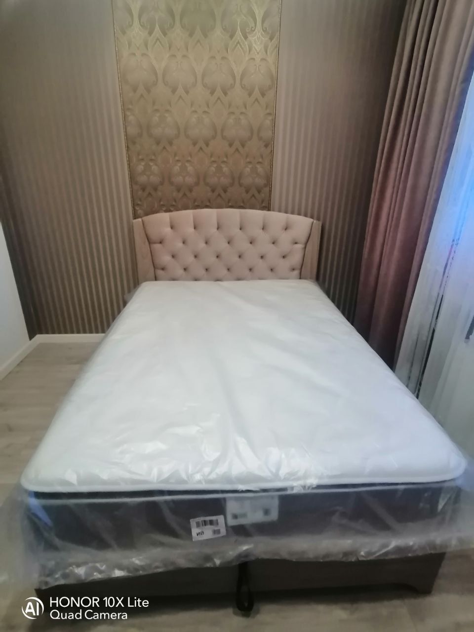 Двуспальная кровать "Милан" 180 х 200 с подъемным механизмом цвет орех серебро / best 06